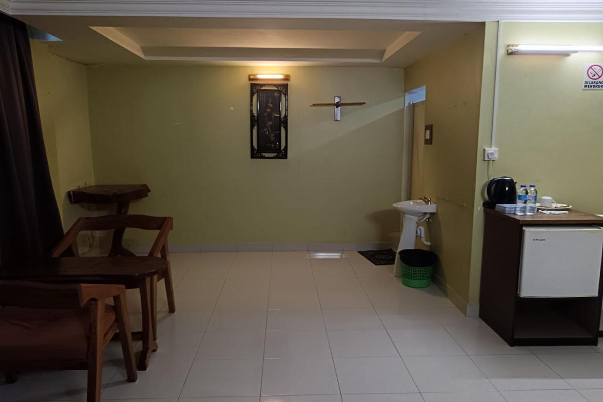 Fins Hotel, 2*
